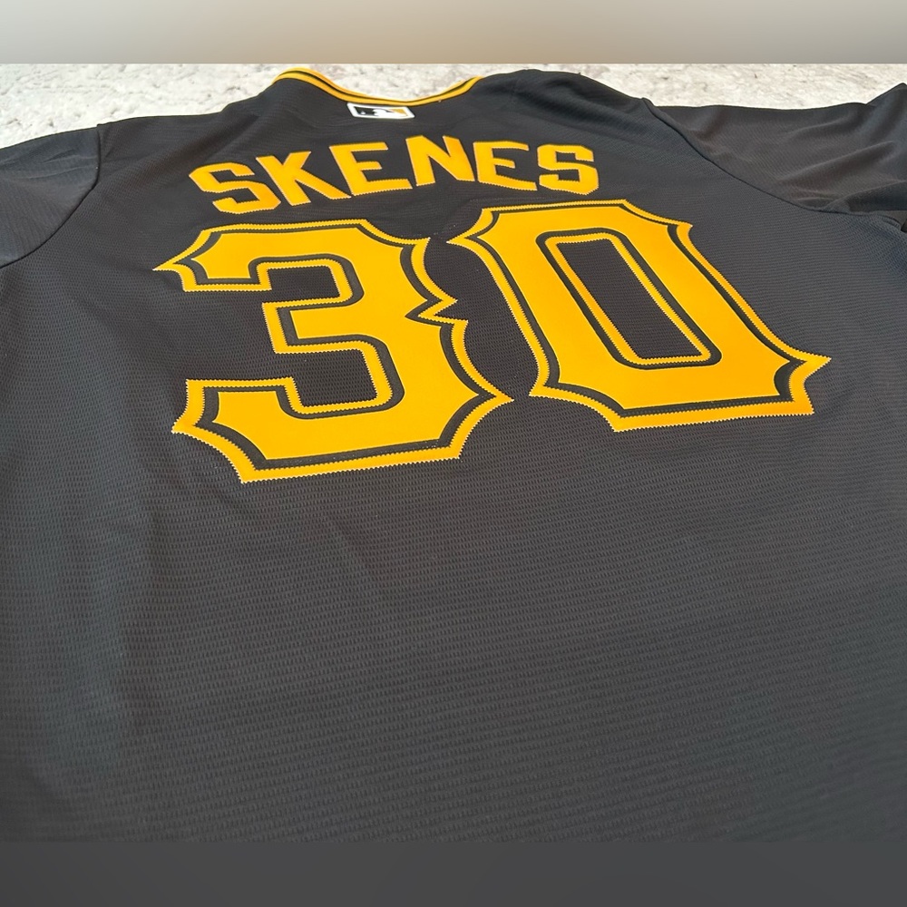 Nike Authentic Pittsburgh Pirates Paul Skenes #30 Black Jersey Men’s Sz: M - Picture 7 of 7